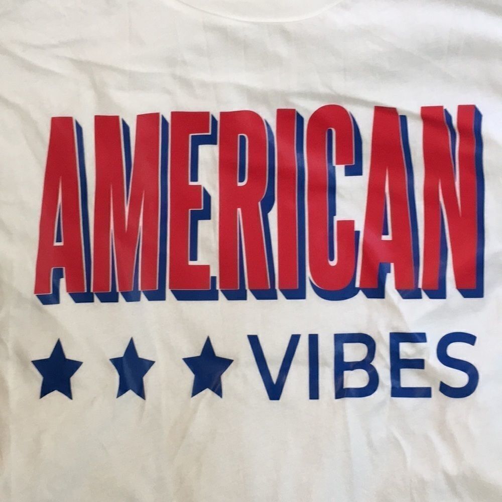 AMERICAN VIBES Tee - Picture 2 of 8